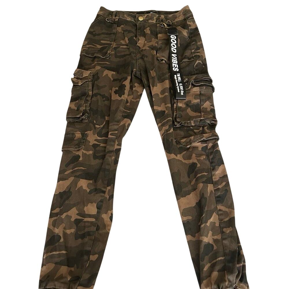 American bazi cargo pants size medium . Camouflage